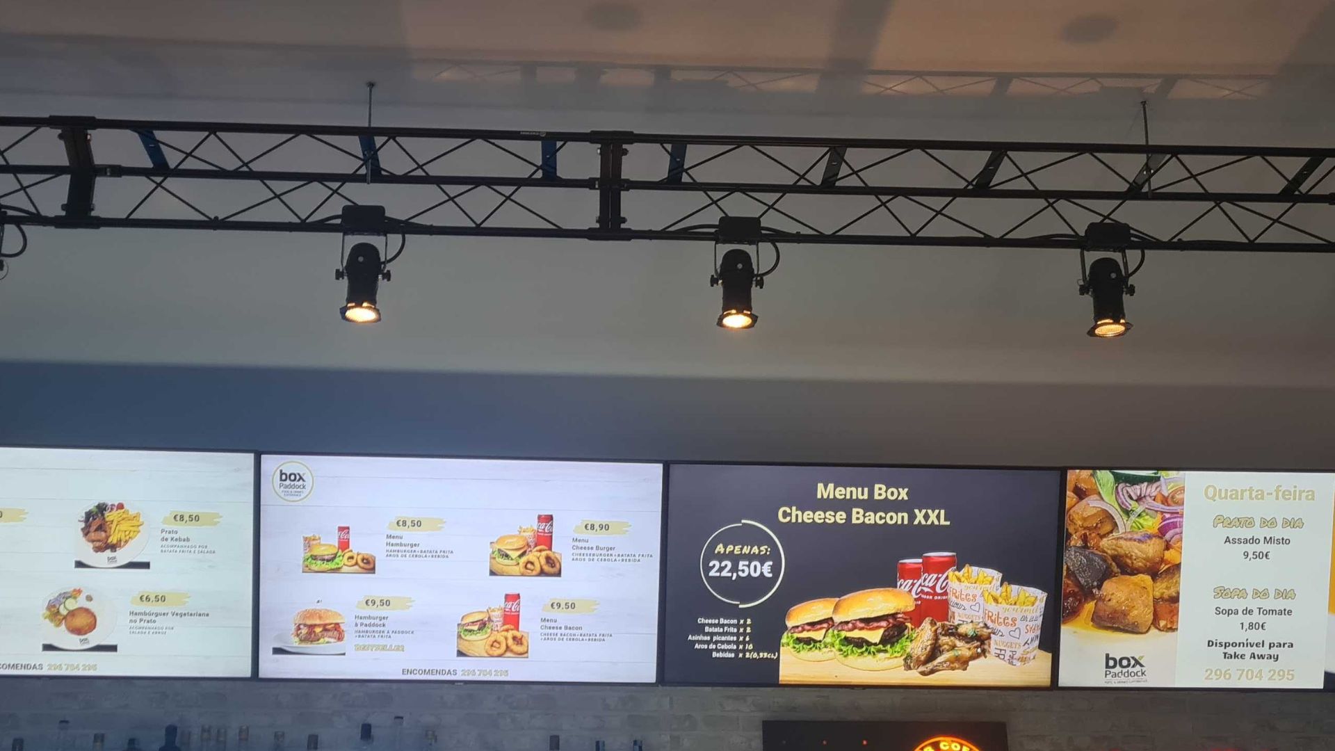 Box Paddock Screen Menus with HiScreen